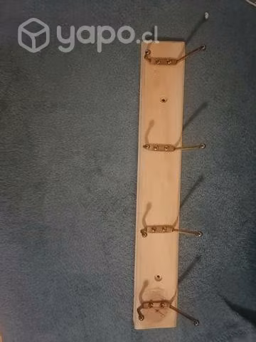 Colgadores de madera