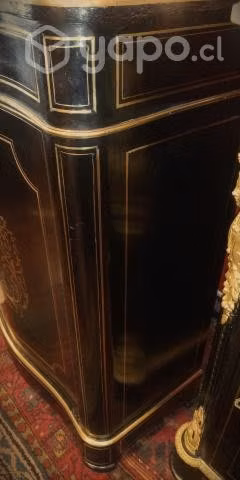 Bello antiguo mueble boulle