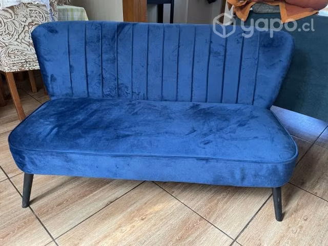 Sofa pequeño, espacios reducidos.