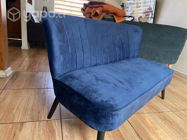 Sofa pequeño, espacios reducidos.