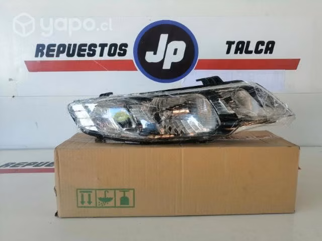 Óptico LH Kia cerato 2010