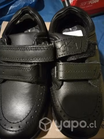 Zapato escolar nuevo#27
