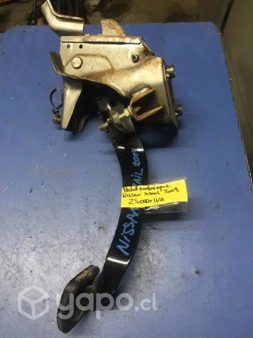 Pedal embrague Nissan Xtrail T30 2002 al 2011