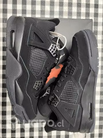 Jordan retro 4