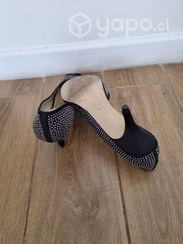 Zapatos gacel y hush puppies