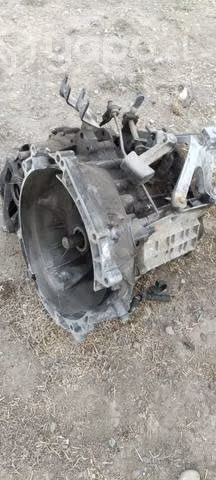 Caja mecánica Nissan versa 2018