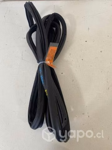 Goma contorno puerta trasera izquierda (MT252) Max