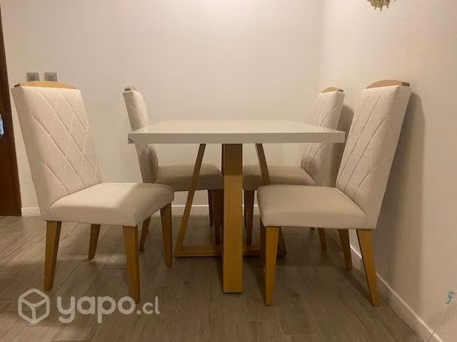 Comedor 4 puestos (cuadrado)