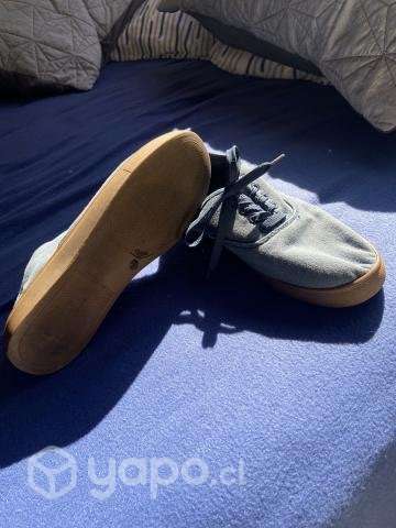 Zapatillas número 43 - Imagen 3