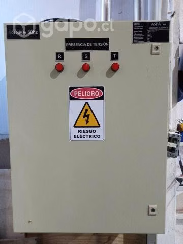 Servicios profesionales de ingeniería eléctrica