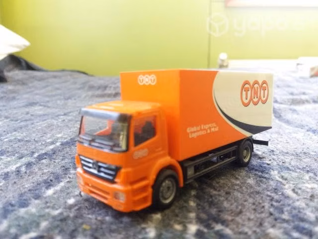 Camiones Coleccionables a escala 1/87