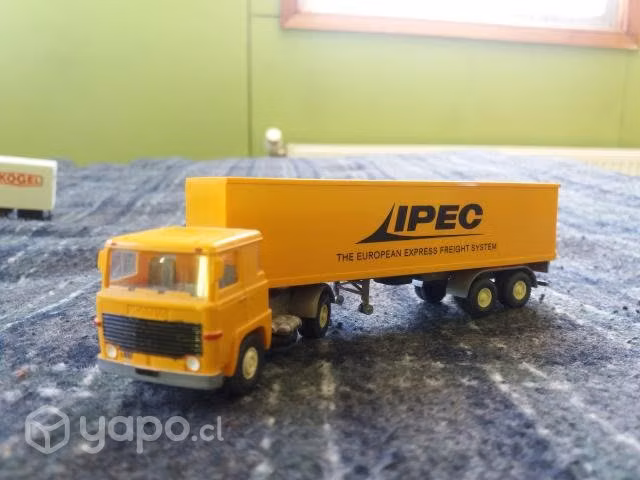 Camiones Coleccionables a escala 1/87