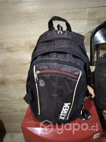 Mochila color negro