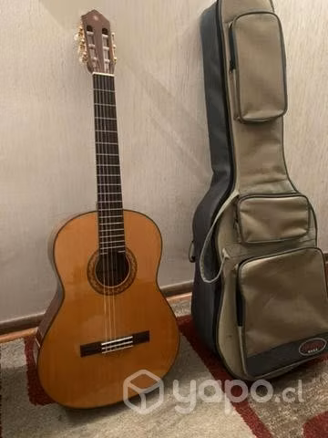 Guitarra clásica yamaha C70