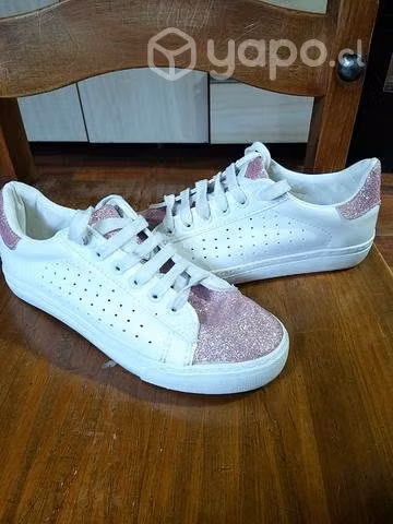 Lindas Zapatillas Nuevas - Imagen 3