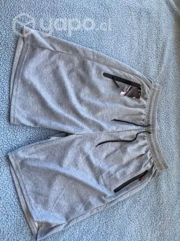 Short Nuevo talla L