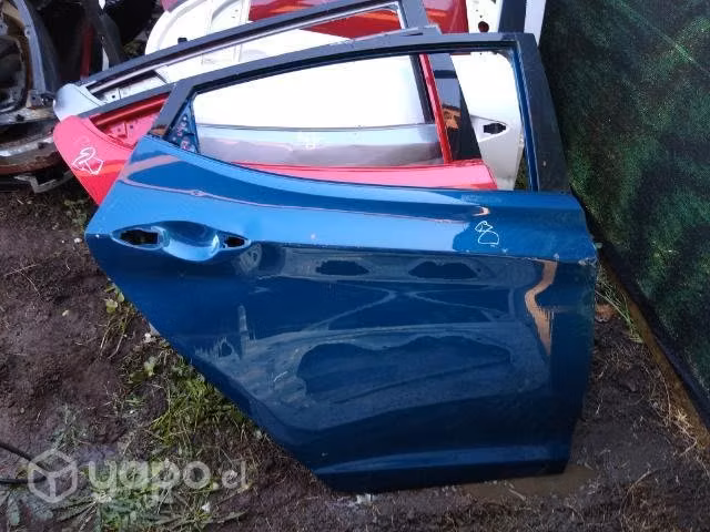 Puerta Hyundai New Elantra trasera derecha 11/16