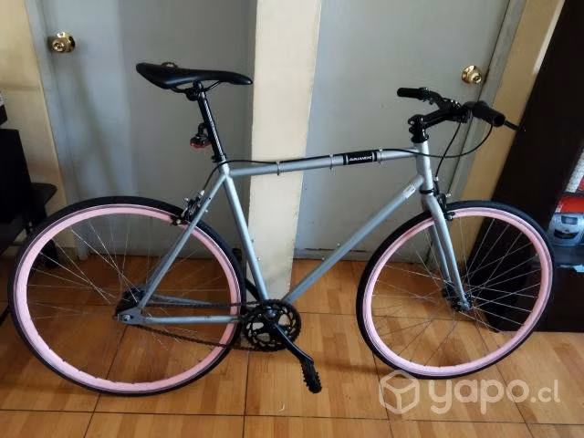 Bicicleta impecable