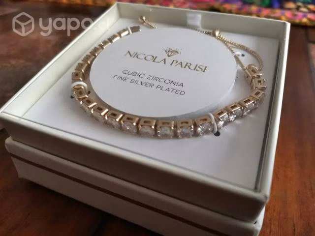 Pulseras Nicola Parisi, Zirconias Legítimas