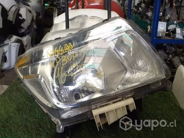 Optico derecho nissan np300 16 20