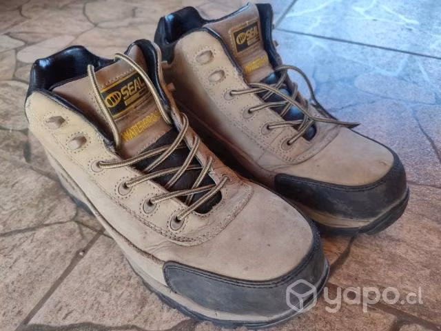 Zapato de seguridad seal. Usado