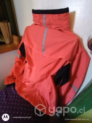 Corta viento talla S excelente estado