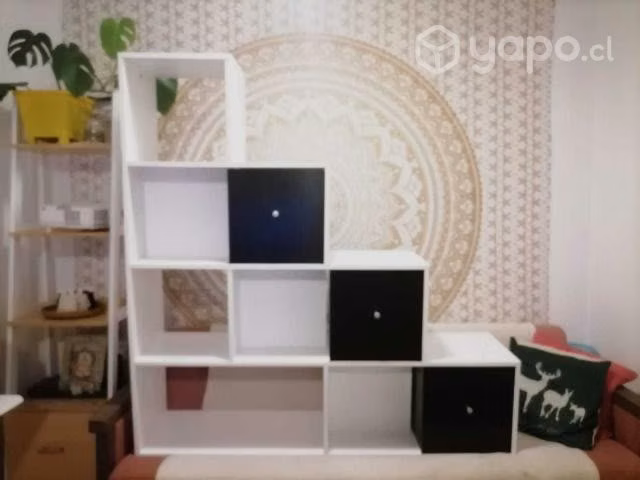 Mueble organizador con repisas y cajoneras