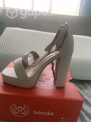 Sandalia Beige