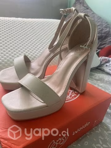 Sandalia Beige