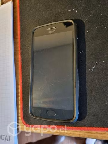 Moto G5+ con carcasa