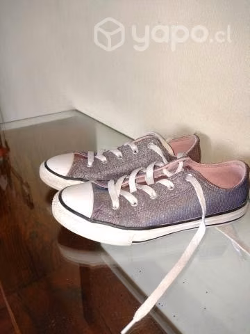 Zapatilla converse impecable - Imagen 2