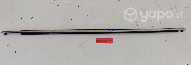 Moldura Lame Vidrio Puerta Trase Izq (1021) RAV4