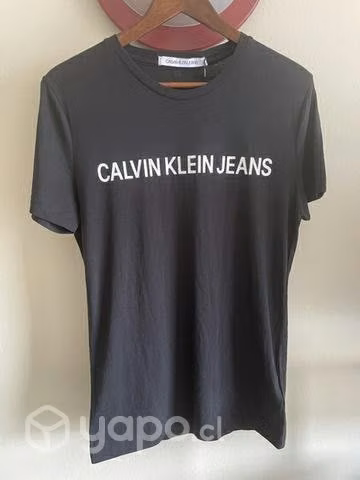 Poleras Calvin Klein