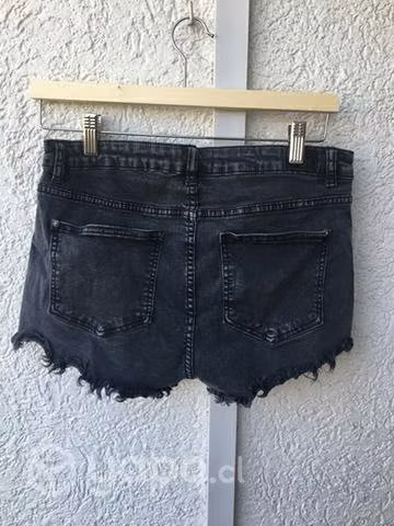 Short talla 42 marca sybilla - Imagen 2