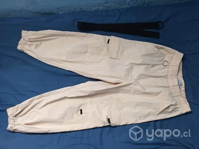 Pantalon tipo cargo nuevo