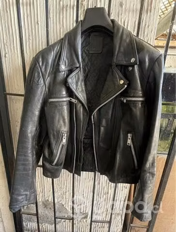 Chaqueta cuero rockera