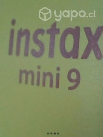 Cámara tipo Polaroid Intax mini 9