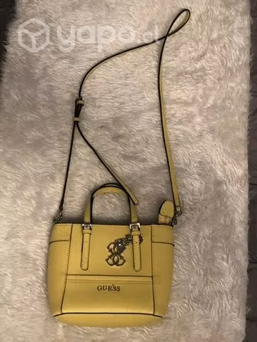 Hermoso crossbody marca guess