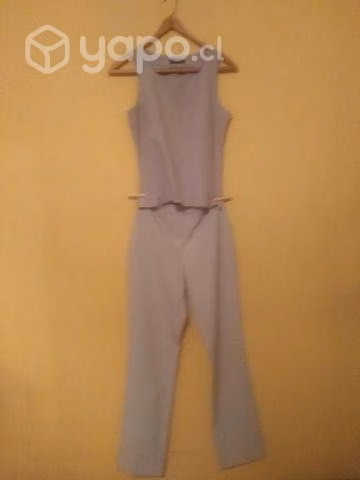 Traje pantalón y top