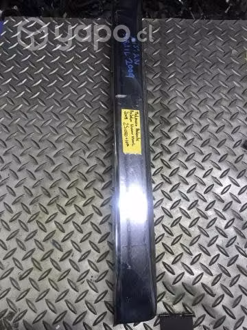 Moldura patente portalon Nissan Xtrail T30 2002 a