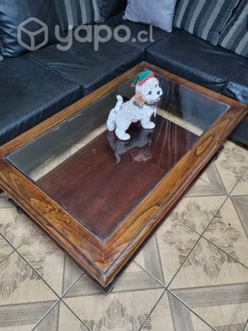 Mesa de centro de madera tallada