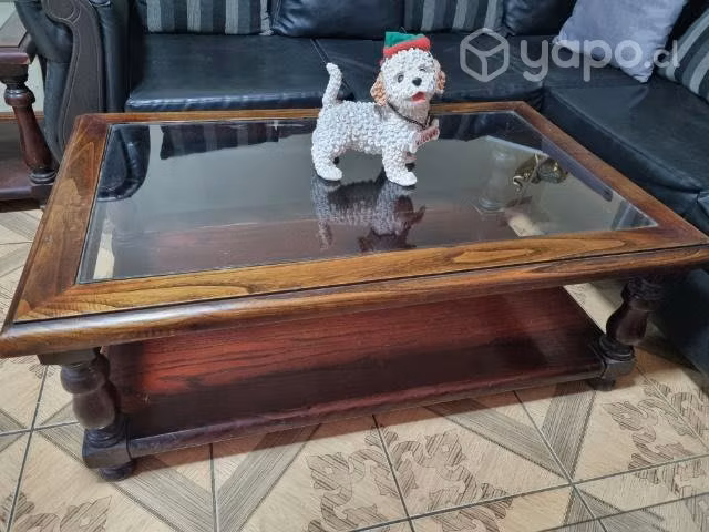Mesa de centro de madera tallada