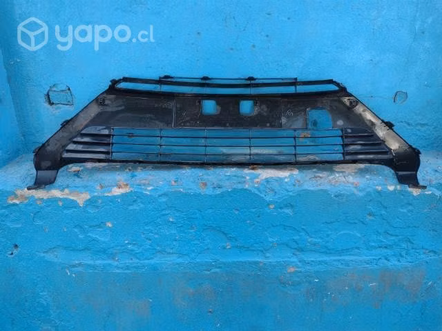 Rejilla de parachoque Toyota Yaris 2014-2017