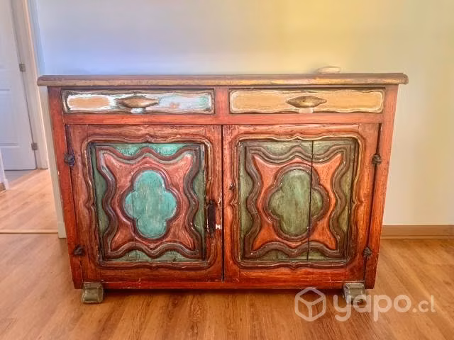 Biffet de madera cipres peruano colonial