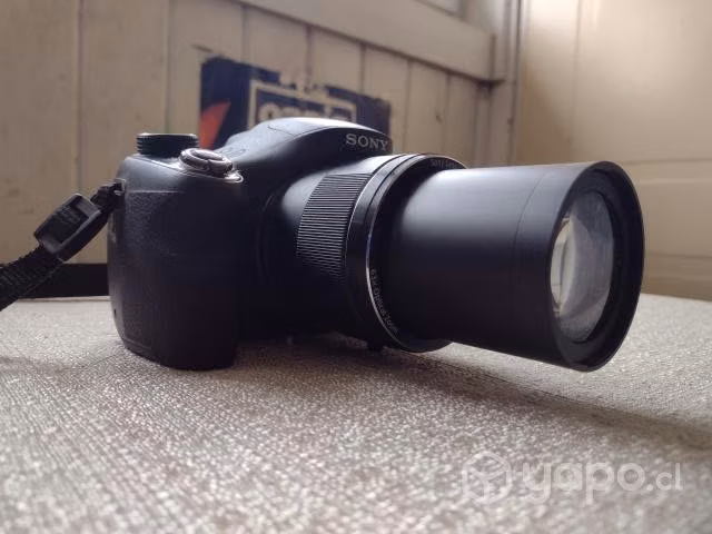 Cámara Sony H400