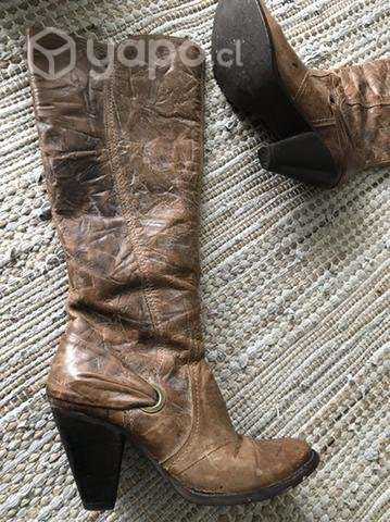 Hermosas botas de cuero número 38 - Imagen 5