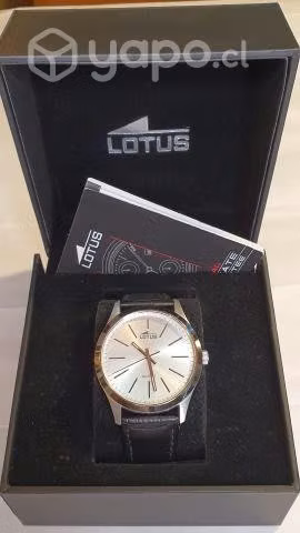 Reloj LOTUS Analógico de Cuarzo - Correa de Cuero