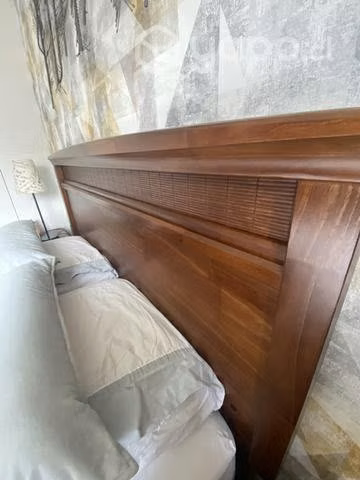 Respaldo de cama + veladores