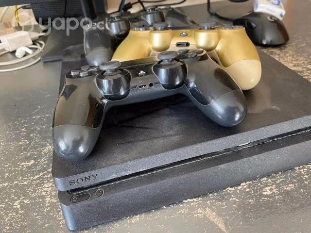 PlayStation4 ( PS4 )