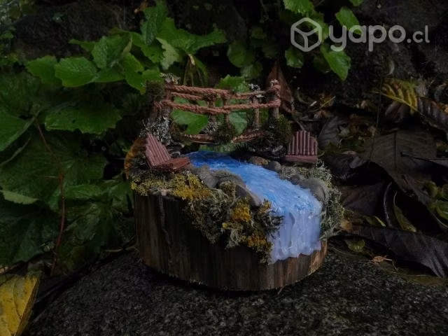 Mini Jardín Río con banquitas